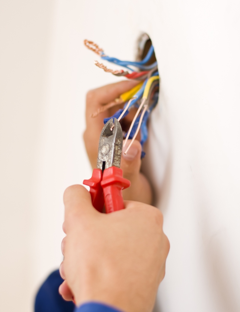 Electricians East Grinstead, Felbridge, Ashhurstwood, RH19